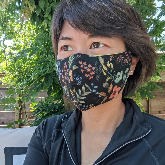 🚫SOLD🚫*NEW* Rifle Paper Co handmade face mask - Picture 6 of 7